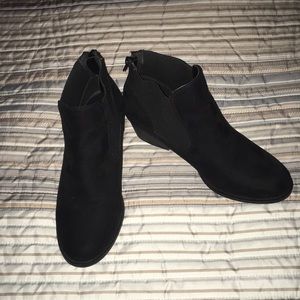 Women’s UNIONBAY Ankle Boots size 8